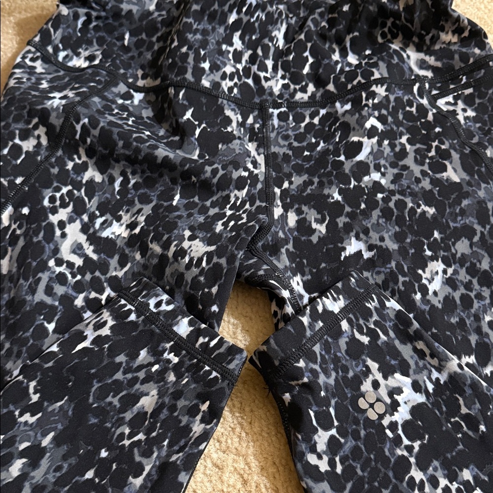 Sweaty Betty Power 7/8 Workout Print Leggings size medium/8 - Picture 5 of 6